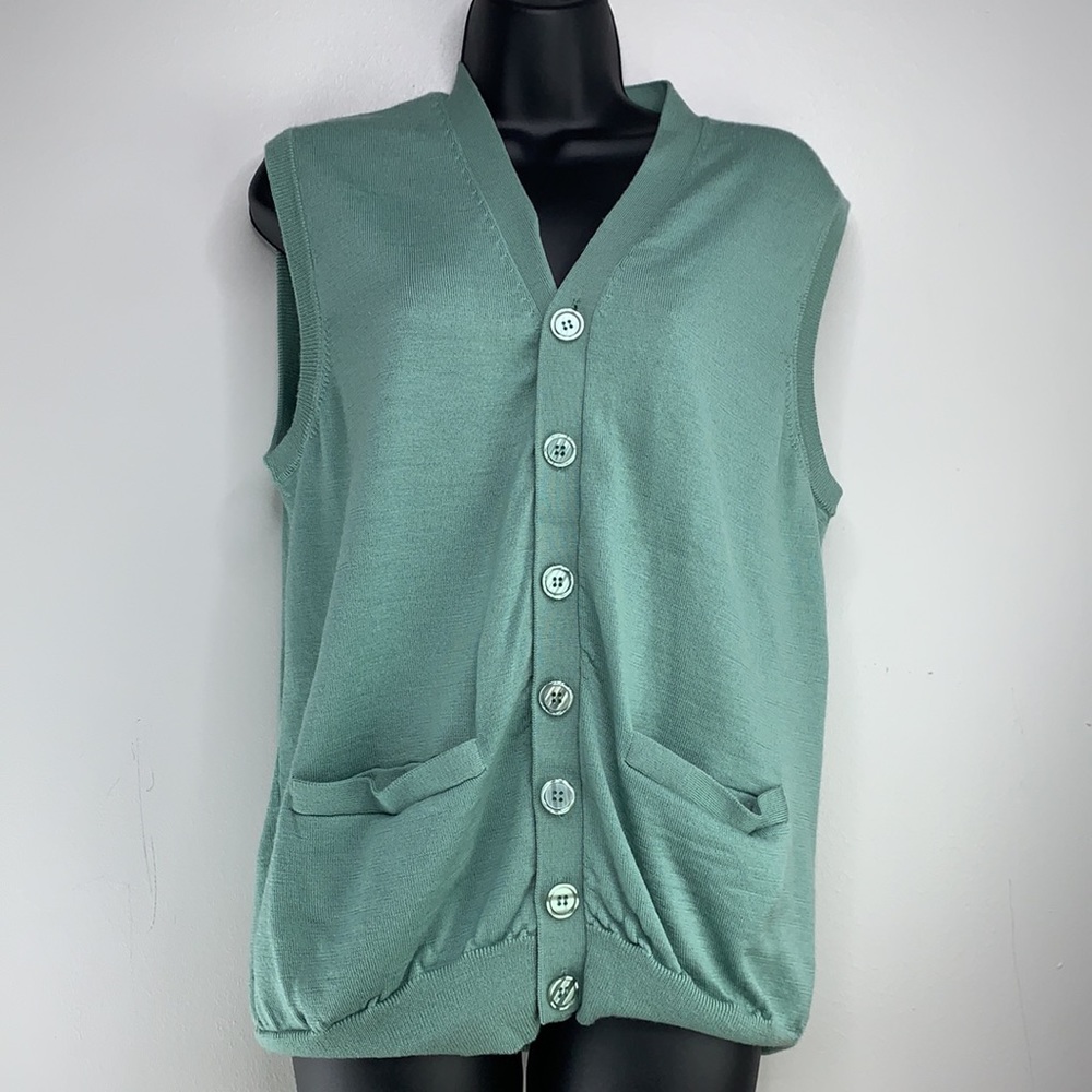 Uomo Bravo button down vest 100% Merino